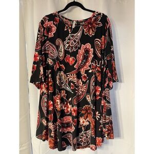 Curvy Lovey Plus Size 6x Tunic Top * Black Red Rest Color * Floral * Very Soft